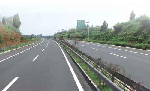 ���̰���